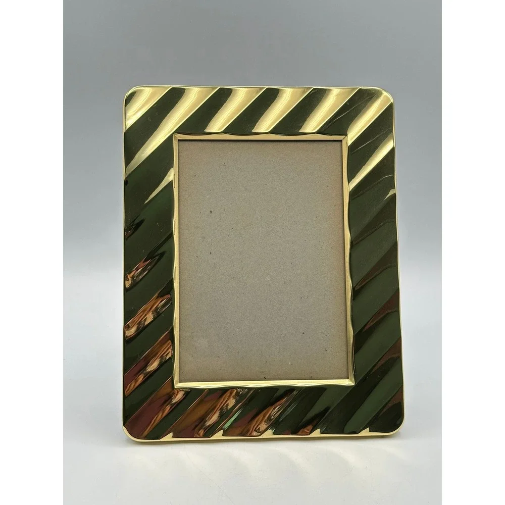 Vintage Polished Brass Picture Frame 9.5x7 Gold Ribbed Fluted Hollywood Regency